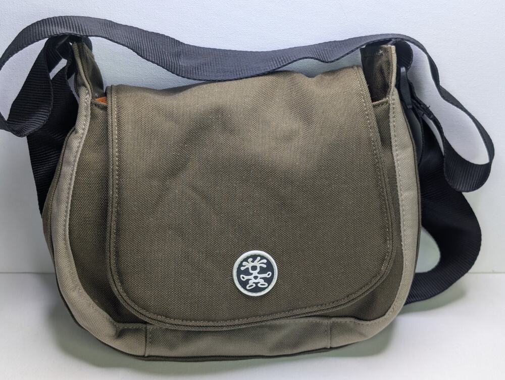 Crumpler The Status Belly Shoulder Crossbody BagOlive Green Orange Interior